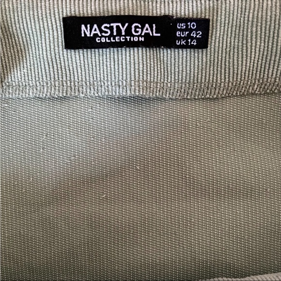 Nasty Gal pastel mint green button up corduroy skirt - Picture 3 of 4